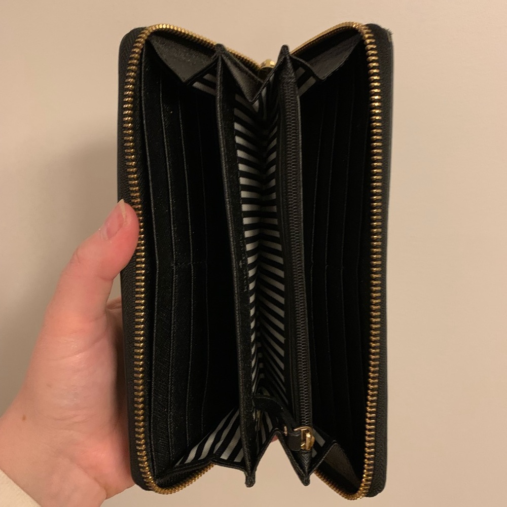 Kate Spade Wallet - Picture 3 of 4
